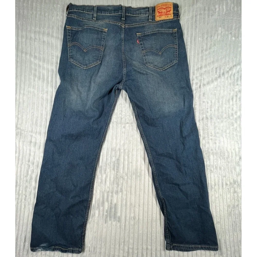 Levi's Jeans Men's 42x30 505 Straight Leg High Rise Medium Wash Denim Whiskering